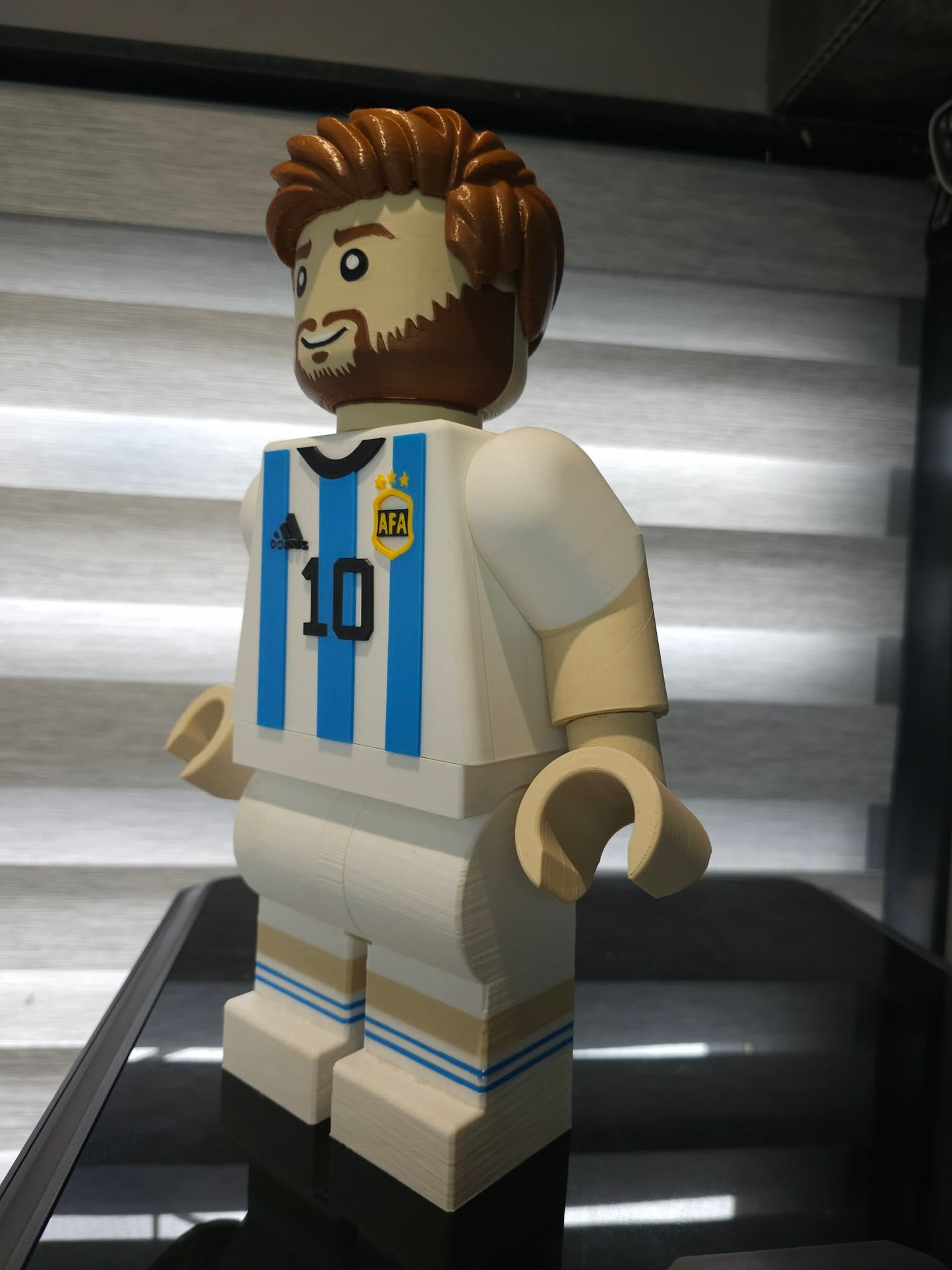 MEDIUM MESSI BRICKMAN