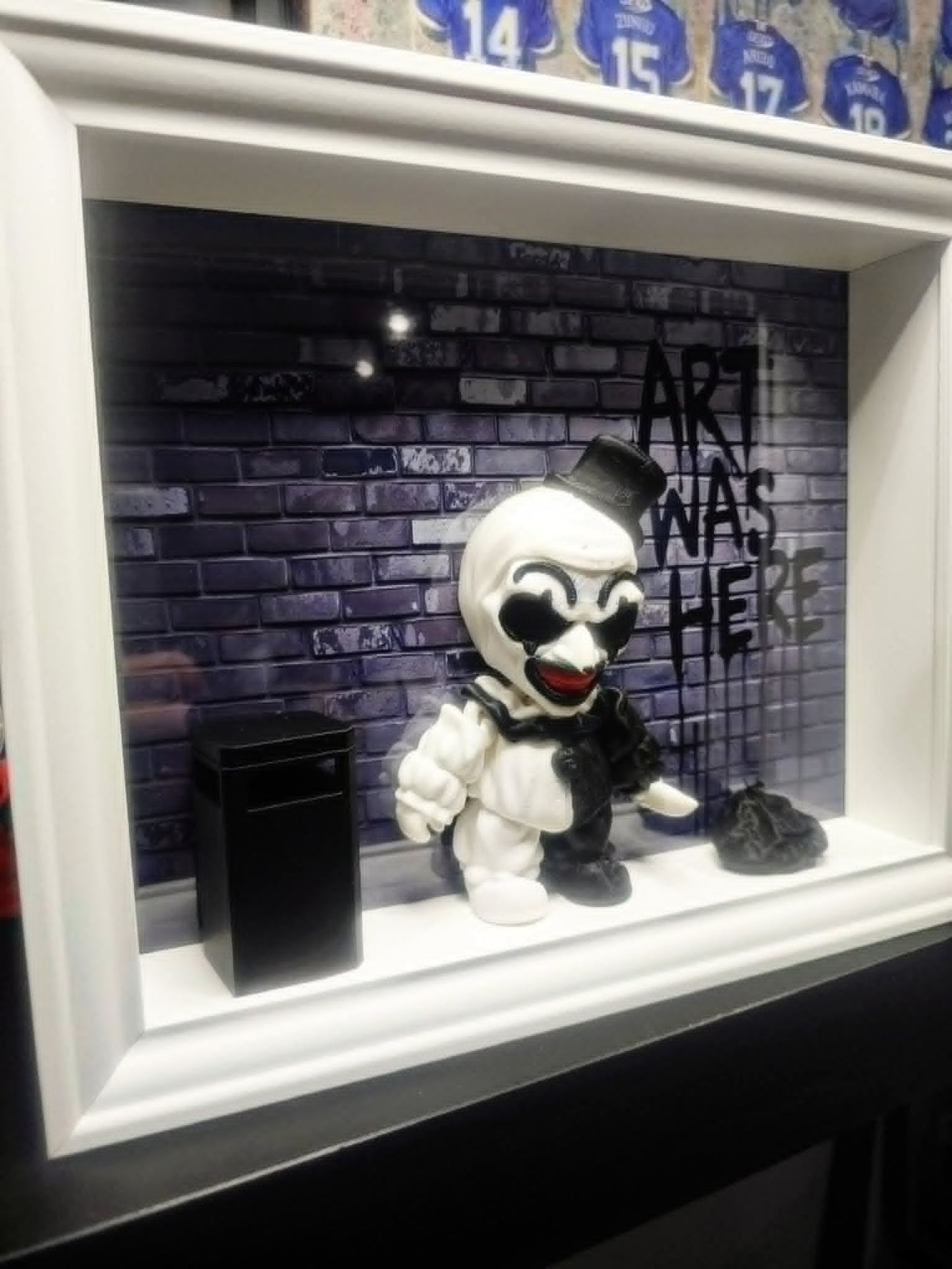 3D ART THE CLOWN AND SACK FRAME