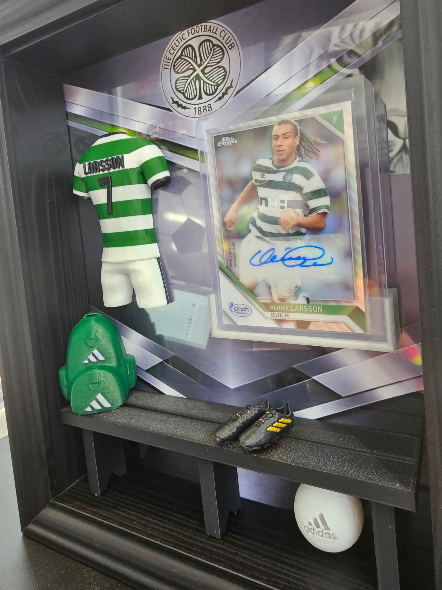 Celtic Larson Signed Trading Card Locker Room Frame